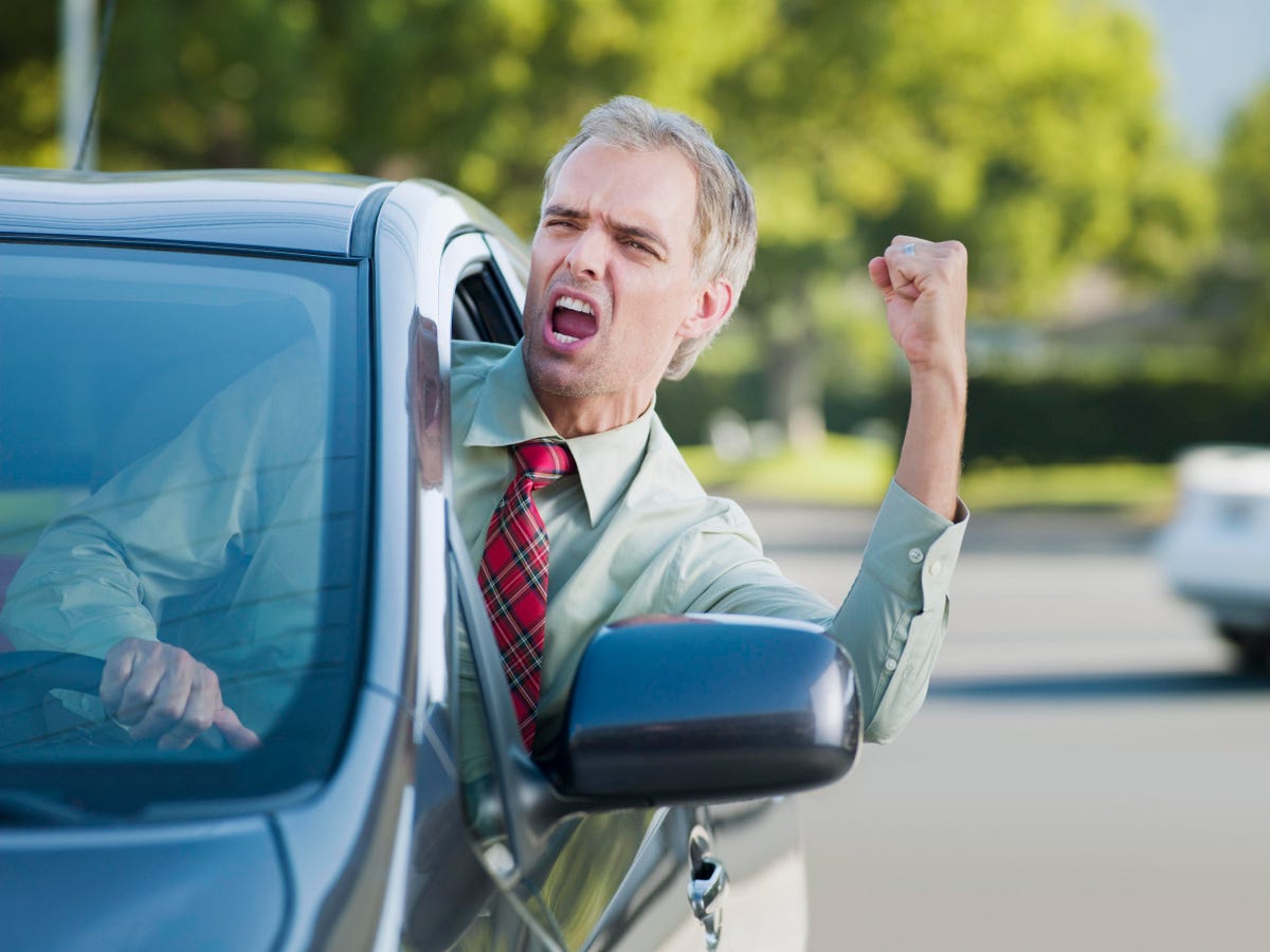 road-rage-how-to-manage-it-using-9-simple-tips